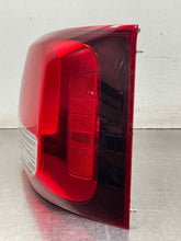 Load image into Gallery viewer, OUTER TAIL LIGHT LAMP Kia Sorento 2014 14 2015 15 Right - NW627131