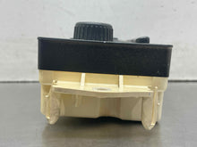 Load image into Gallery viewer, REAR TEMPERATURE CONTROLS Silverado 1500 Pickup Silverado 2500 03-04 - NW627591