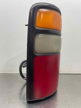 Load image into Gallery viewer, TAIL LIGHT LAMP ASSEMBLY Suburban 1500 Suburban 2500 Tahoe 04-06 Left - NW627518