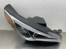 Load image into Gallery viewer, HEADLIGHT LAMP ASSEMBLY Hyundai Sonata Sonata Hybrid 16 17 Right - NW628735