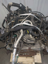 Load image into Gallery viewer, Engine Motor SAVANA 2500 VAN 2012 - NW628124