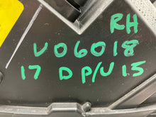 Load image into Gallery viewer, HEADLIGHT LAMP ASSEMBLY 1500 Pickup 2500 Pickup 3500 Pickup 15-20 Right - NW630468