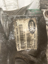 Load image into Gallery viewer, TRANSFER CASE 2015 15 2016 16 2017 17 2018 18 2019 19 - NW633027