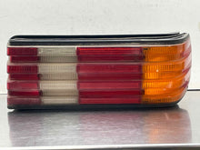 Load image into Gallery viewer, TAIL LIGHT LAMP ASSEMBLY 300cd 300ce 300d 300e 300sd 300sdl 81-91 Right - NW633364