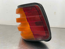 Load image into Gallery viewer, TAIL LIGHT LAMP ASSEMBLY 300cd 300ce 300d 300e 300sd 300sdl 81-91 Right - NW633364