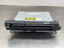 Load image into Gallery viewer, Readio BMW 645i 550i 525i 545i 530i 2004 04 2005 05 2006 06 07 AM FM CD - NW633548