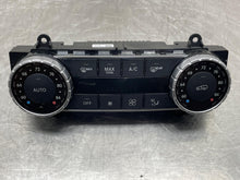 Load image into Gallery viewer, FRONT TEMPERATURE CONTROLS Gl350 Gl450 Gl550 GL63 14-19 - NW633634