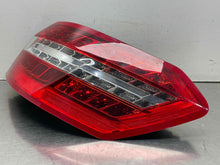 Load image into Gallery viewer, OUTER TAIL LIGHT LAMP E300 E350 E400 E550 E63 10 11 12 13 Right - NW634746
