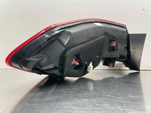 Load image into Gallery viewer, OUTER TAIL LIGHT LAMP E300 E350 E400 E550 E63 10 11 12 13 Right - NW634746