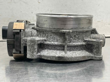 Load image into Gallery viewer, THROTTLE BODY Escaldes Silverado Tahoe Hummer Sierra 2500 Pickup 2009 09 10 11 - NW636038