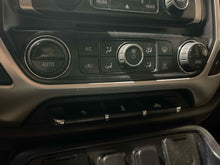 Load image into Gallery viewer, Temperature Controls SIERRA 1500 PICKUP 2015 - NW636128