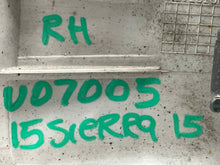 Load image into Gallery viewer, TAIL LIGHT LAMP ASSEMBLY Sierra 1500 Pickup Sierra 2500 14-15 Right - NW636042