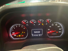 Load image into Gallery viewer, Speedometer Cluster SILVERADO 1500 PICKUP 2022 - NW636146