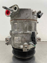 Load image into Gallery viewer, AC Compressor SILVERADO 1500 PICKUP 2022 - NW635917