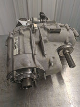 Load image into Gallery viewer, Transfer Case SILVERADO 1500 PICKUP 2022 - NW636152