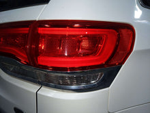 Load image into Gallery viewer, OUTER TAIL LIGHT LAMP Jeep Grand Cherokee 15 16 17 18 19 20 Right - NW636568