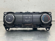Load image into Gallery viewer, Temperature Controls Ford Explorer 2017 - NW636758