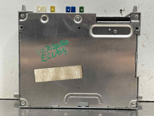 Load image into Gallery viewer, Radio MERCEDES E-CLASS 2020 - NW637518