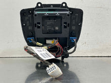 Load image into Gallery viewer, Radio MERCEDES E-CLASS 2020 - NW637415
