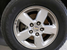 Load image into Gallery viewer, WHEEL RIM Jeep Grand Cherokee 11 12 13 17x8 17x8, 5 lug, 5" - NW638499