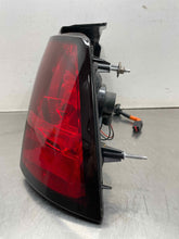 Load image into Gallery viewer, TAIL LIGHT LAMP ASSEMBLY Ford Mustang 99 00 01 02 03 04 Right - NW639121