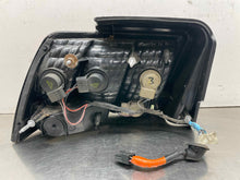 Load image into Gallery viewer, TAIL LIGHT LAMP ASSEMBLY Ford Mustang 99 00 01 02 03 04 Right - NW639121