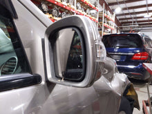 Load image into Gallery viewer, SIDE VIEW DOOR MIRROR Gl320 Gl450 Gl550 2007 07 2008 08 Right - NW639401