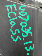 Load image into Gallery viewer, HEADLIGHT LAMP ASSEMBLY E300 E350 E400 E550 E63 10 11 12 13 Right - NW638951