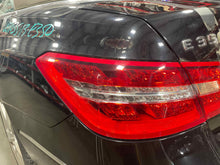 Load image into Gallery viewer, OUTER TAIL LIGHT LAMP E300 E350 E400 E550 E63 10 11 12 13 Left - NW638841