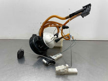 Load image into Gallery viewer, Fuel Pump PORSCHE PANAMERA 2010 - NW421854
