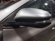 Load image into Gallery viewer, SIDE VIEW DOOR MIRROR Toyota Highlander 14 15 16 17 18 19 Left - NW639515