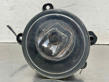Load image into Gallery viewer, Fog Light Range Rover Sport Range Rover LR3 2005 05 06 07 08 09 Right - NW640257