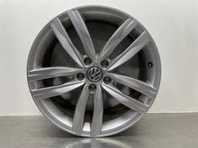 Load image into Gallery viewer, Wheel Rim Volkswagen Golf 2017 - NW640206