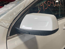 Load image into Gallery viewer, Side View Door Mirror GMC Acadia 2017 - NW641074