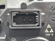 Load image into Gallery viewer, SPEEDOMETER CLUSTER Volkswagen Atlas 2018 18 2019 19 - NW641250