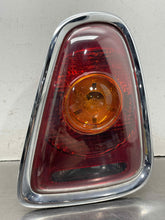 Load image into Gallery viewer, TAIL LAMP LIGHT - NW643425