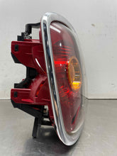 Load image into Gallery viewer, TAIL LAMP LIGHT - NW643734