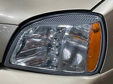 Load image into Gallery viewer, HEADLIGHT LAMP ASSEMBLY Deville DHS DTS 2004 04 2005 05 Left - NW644475
