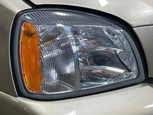 Load image into Gallery viewer, HEADLIGHT LAMP ASSEMBLY Deville DHS DTS 2004 04 2005 05 Right - NW644589