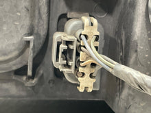 Load image into Gallery viewer, HEADLIGHT LAMP ASSEMBLY Deville DHS DTS 2004 04 2005 05 Right - NW644589