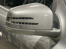 Load image into Gallery viewer, SIDE VIEW DOOR MIRROR Gl350 Gl450 Gl550 ML350 ML450 ML550 11-12 Right - NW644955