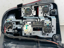 Load image into Gallery viewer, TAIL LIGHT LAMP ASSEMBLY ML320 ML350 ML450 ML550 ML63 09-11 UPPER Right - NW645033