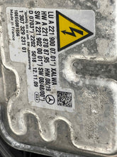 Load image into Gallery viewer, Headlight Lamp Assembly Mercedes-Benz SL500 2010 - NW645353