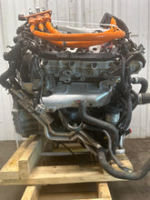 Load image into Gallery viewer, Engine Motor PORSCHE PANAMERA 2016 - NW645439