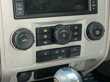 Load image into Gallery viewer, Temperature Controls Ford Escape 2008 - NW646059