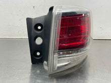 Load image into Gallery viewer, OUTER TAIL LIGHT LAMP Highlander 2014 14 2015 15 2016 16 Right - NW646415