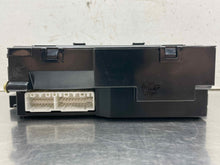 Load image into Gallery viewer, TEMPERATURE CONTROLS Lexus GS300 GS430 01 02 03 04 05 - NW647410