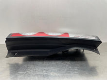 Load image into Gallery viewer, TAIL LIGHT LAMP ASSEMBLY Land Rover LR4 10 11 12 Right - NW647488