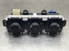 Load image into Gallery viewer, REAR TEMPERATURE CONTROLS Land Rover LR3 LR4 2005-2014 - NW654594
