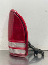 Load image into Gallery viewer, TAIL LIGHT LAMP ASSEMBLY Dakota 97 98 99 00 01 02 03 04 Right - NW648200